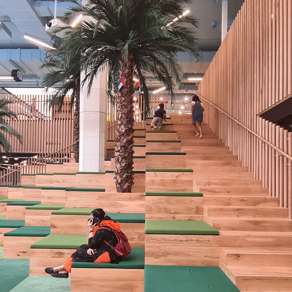 Belajar Lewat Tangga